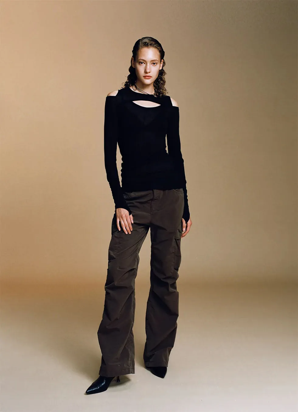 Three-dimensional patch pocket casual pants